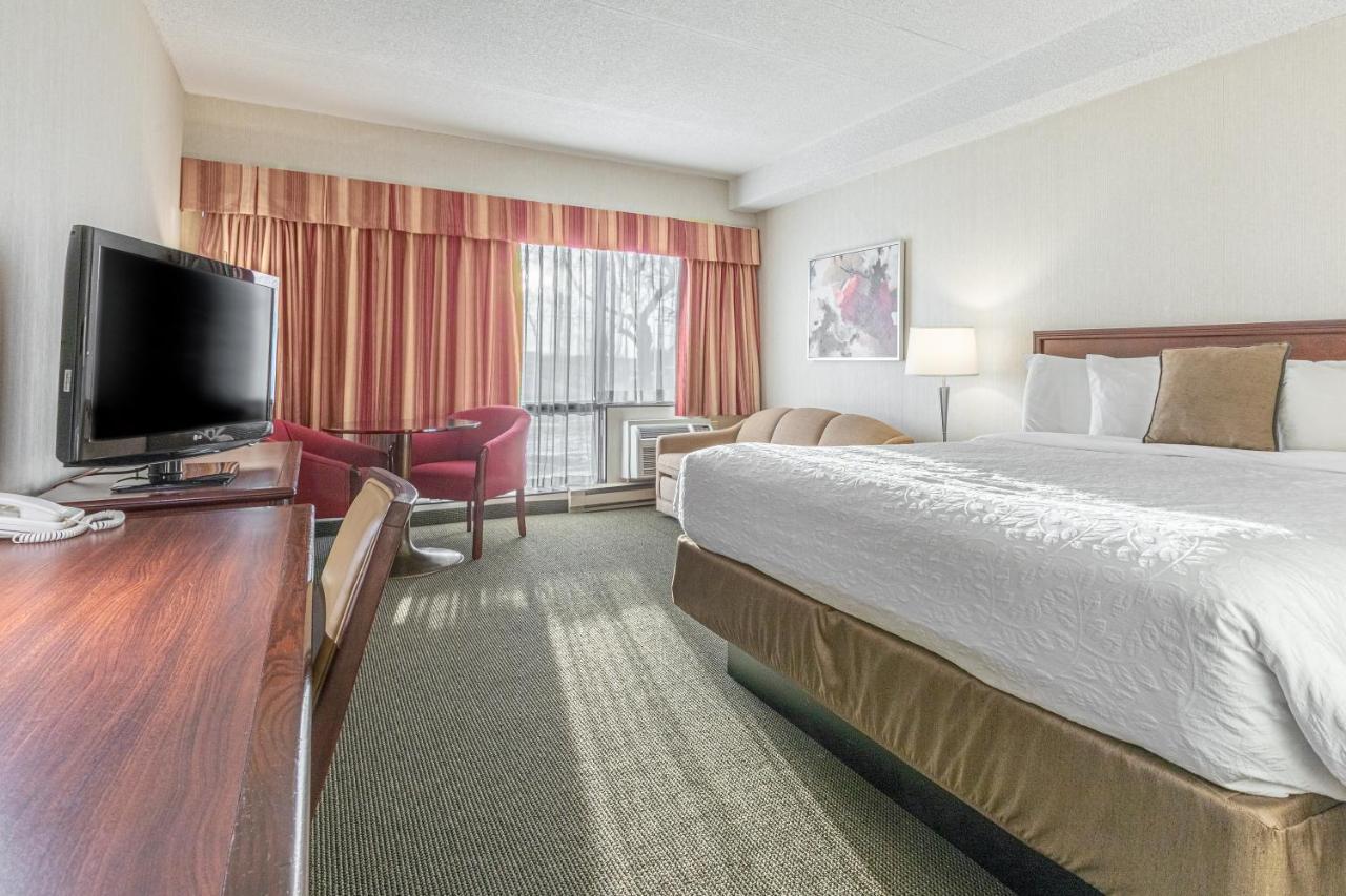 Hotel Welcominns Бушервил Екстериор снимка