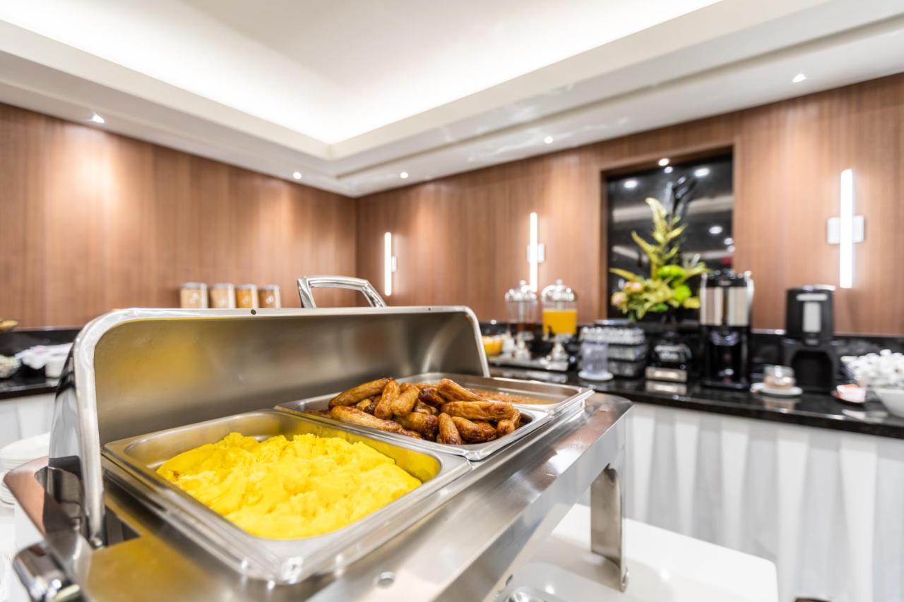 Hotel Welcominns Бушервил Екстериор снимка