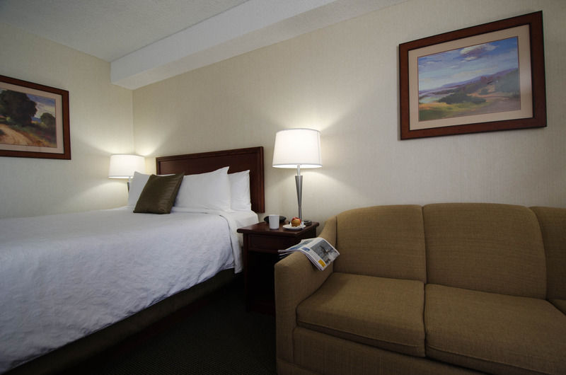 Hotel Welcominns Бушервил Екстериор снимка